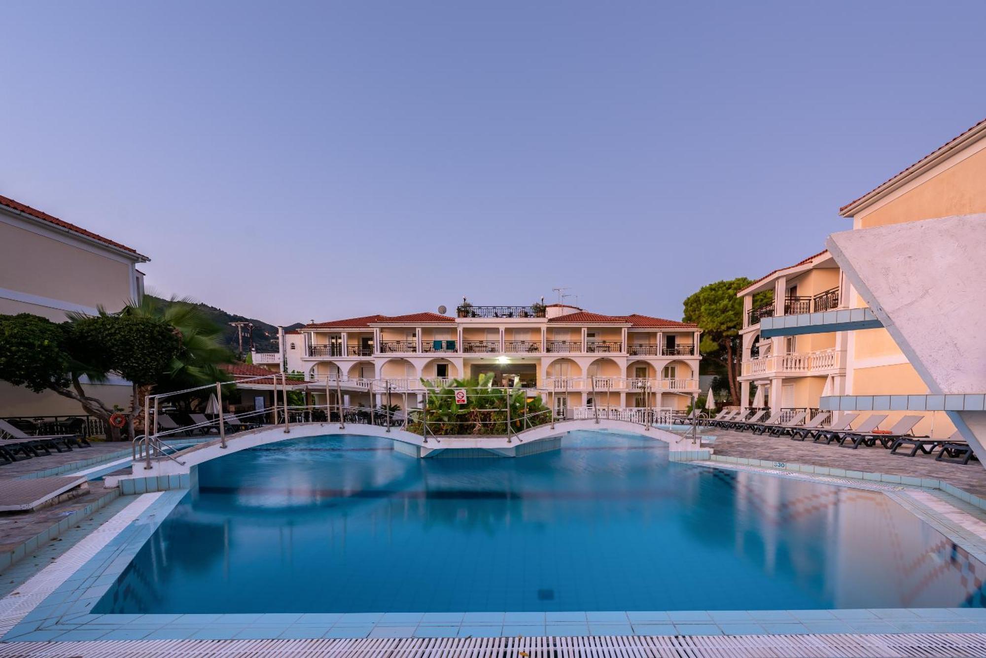 Porto Iliessa Hotel Argasio Exterior foto
