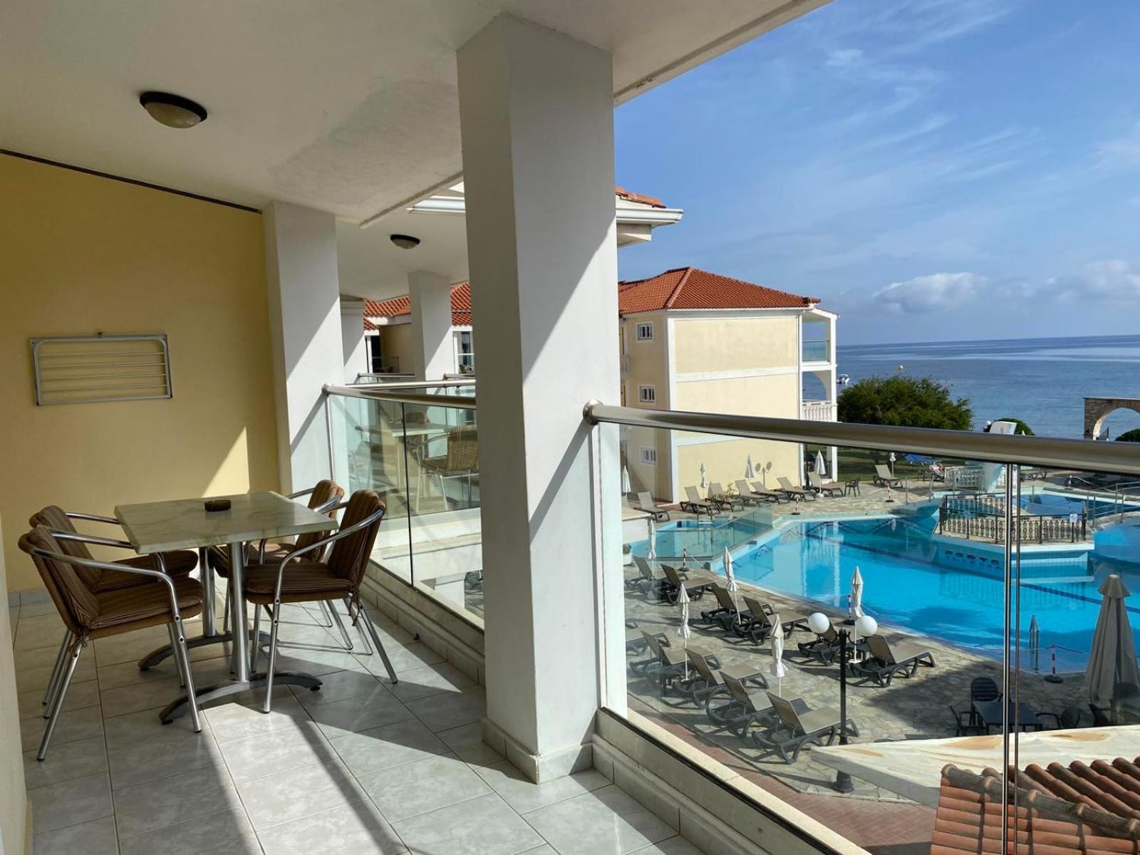 Porto Iliessa Hotel Argasio Exterior foto